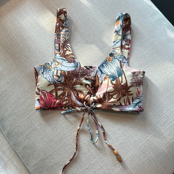 Maaji top - Picture 2 of 6